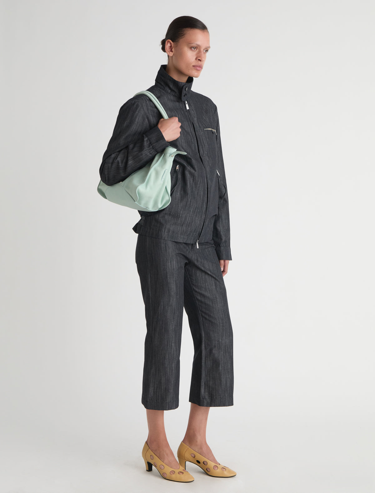 no 2063 / Albane