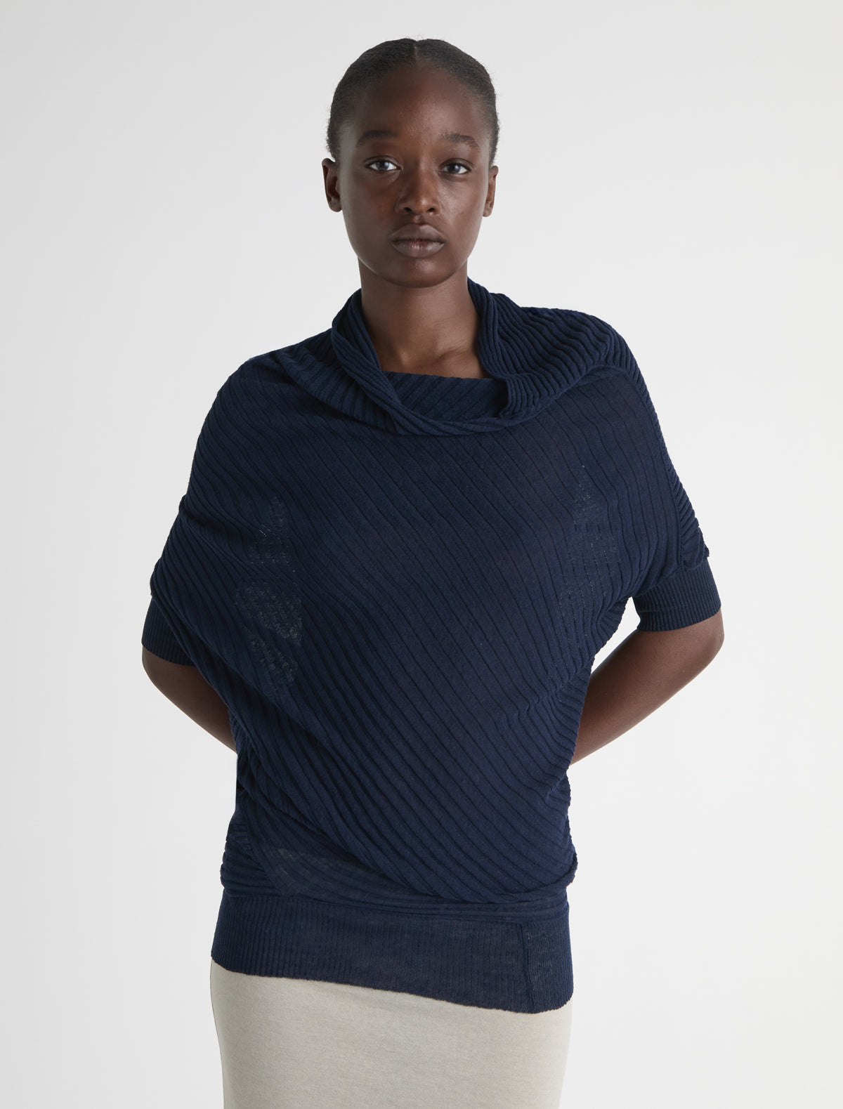 Asuan loose draped top twisted pattern navy