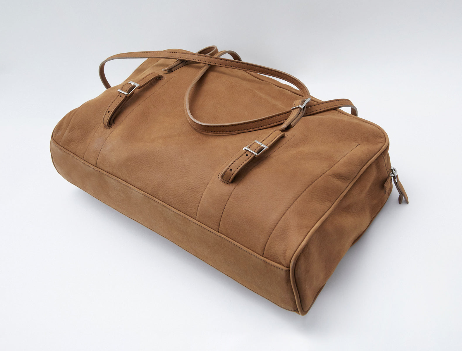 Soft caye leather bag lightbrown