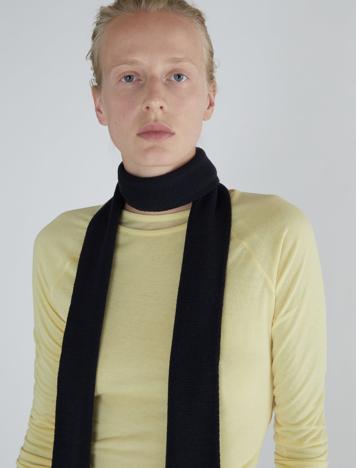 Flauta scarf gloves black