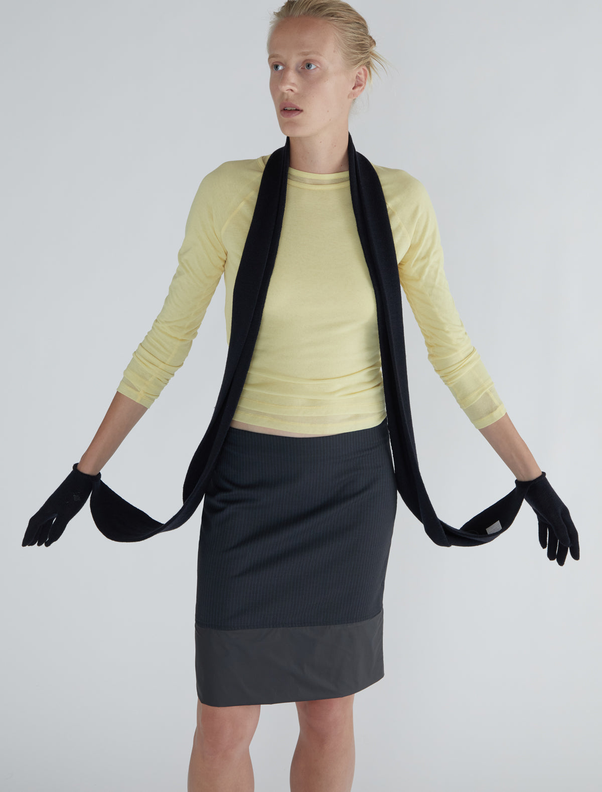 Flauta scarf gloves black