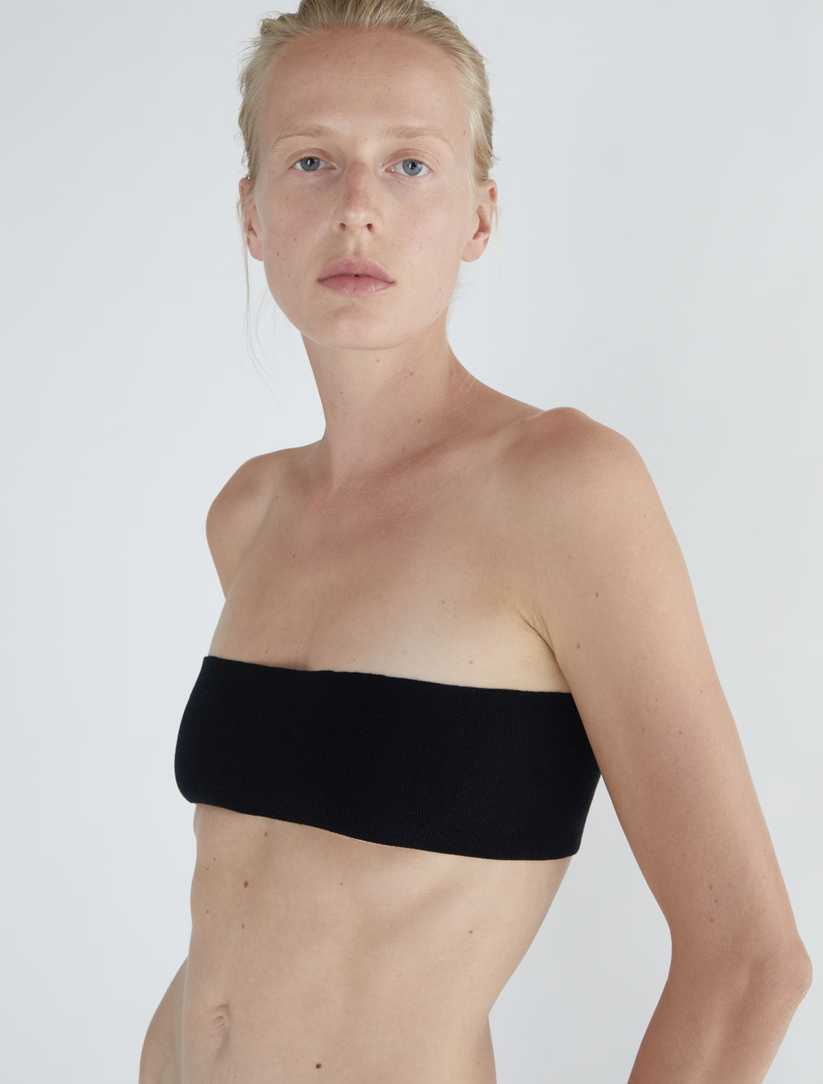 Stroke fitted bandeau top black
