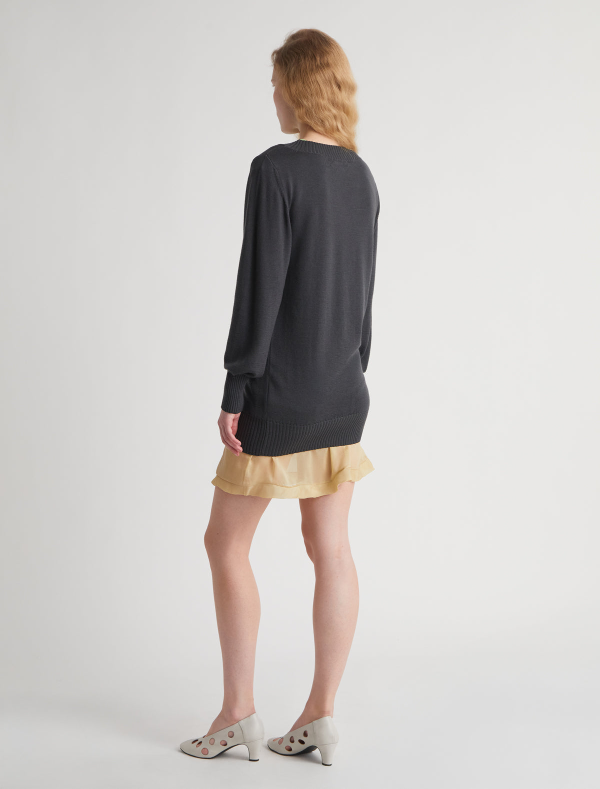 Jump v neck knit sweater dropped shoulders grey
