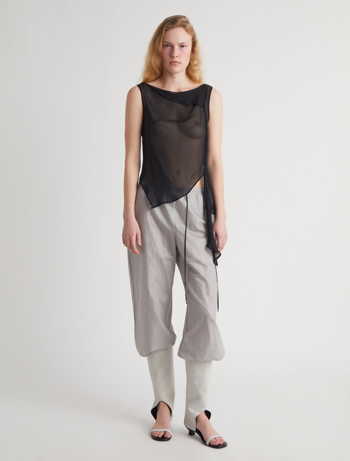 no 2835 / Manuela