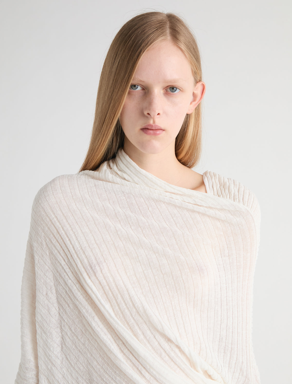 Fuji loose draped dress twisted pattern offwhite