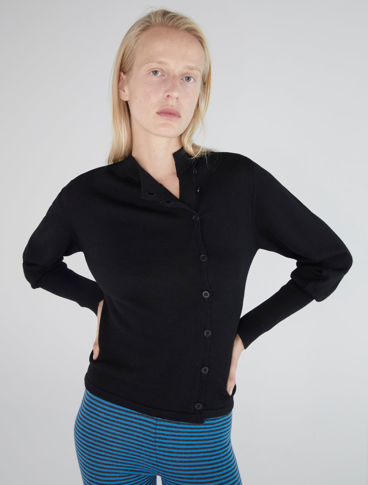 Gisela wool cardigan lateral opening