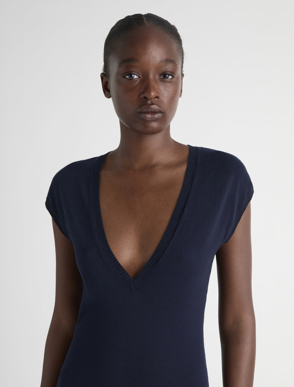 Hari sleeveless knitted top v neck sweatshirt style pocket navy