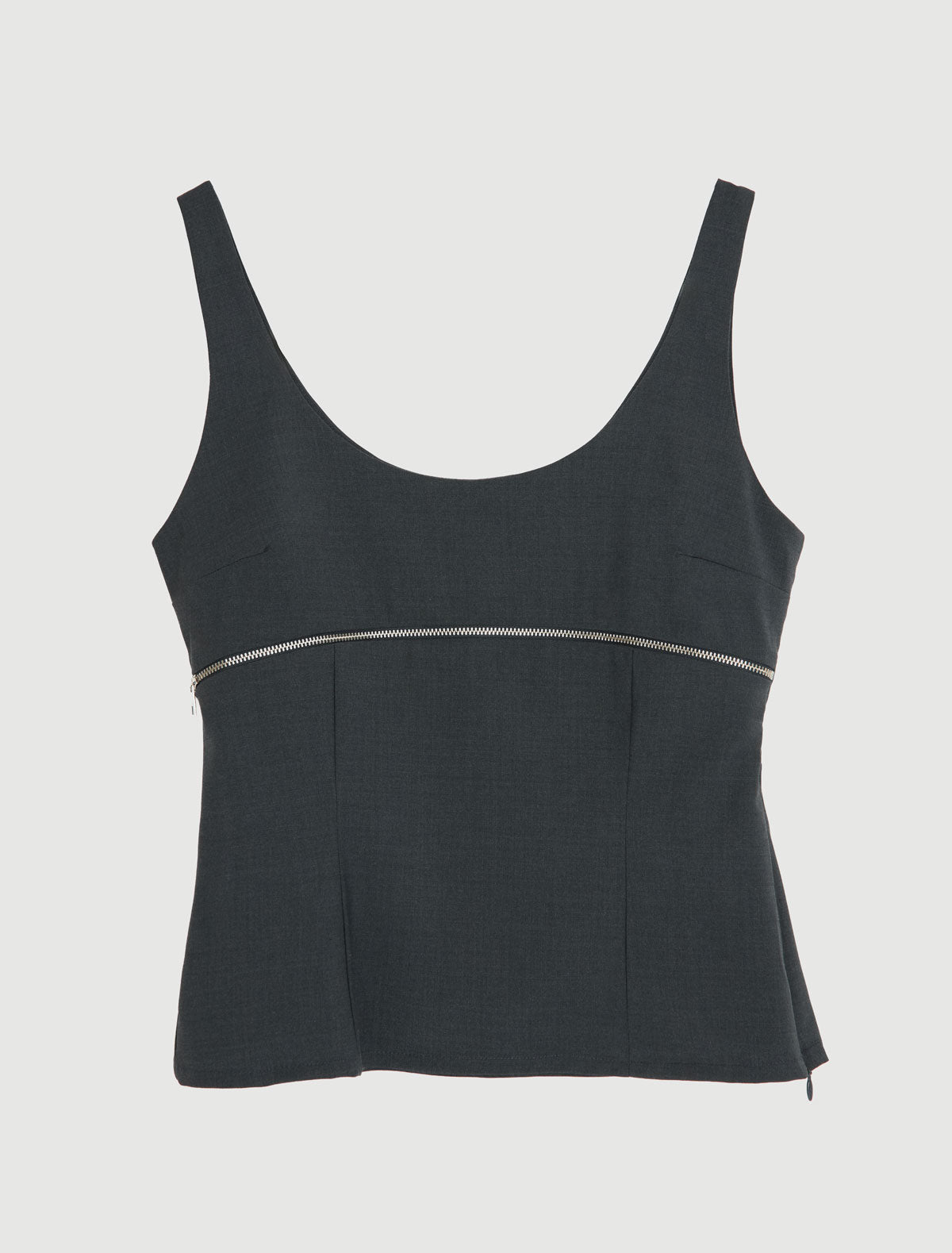 Isee sleeveless top zipper detail chest