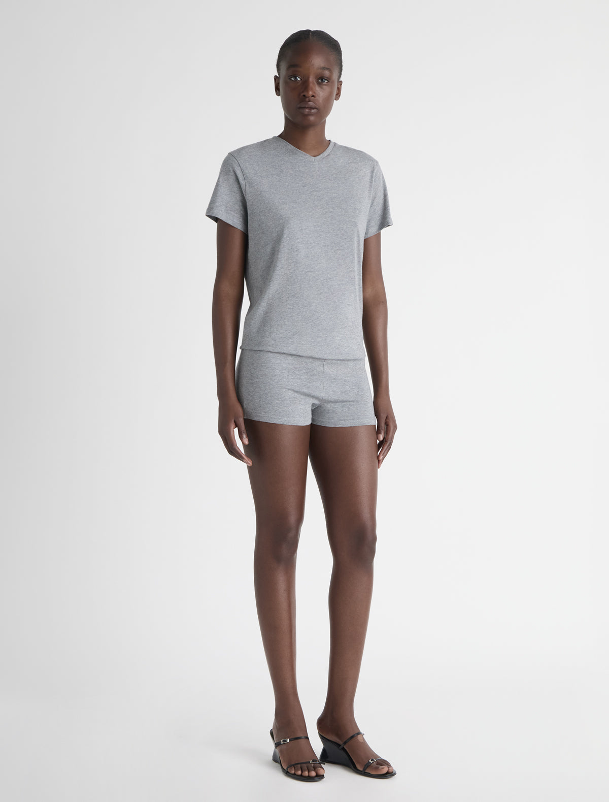 no 2977 / Larry V-neck