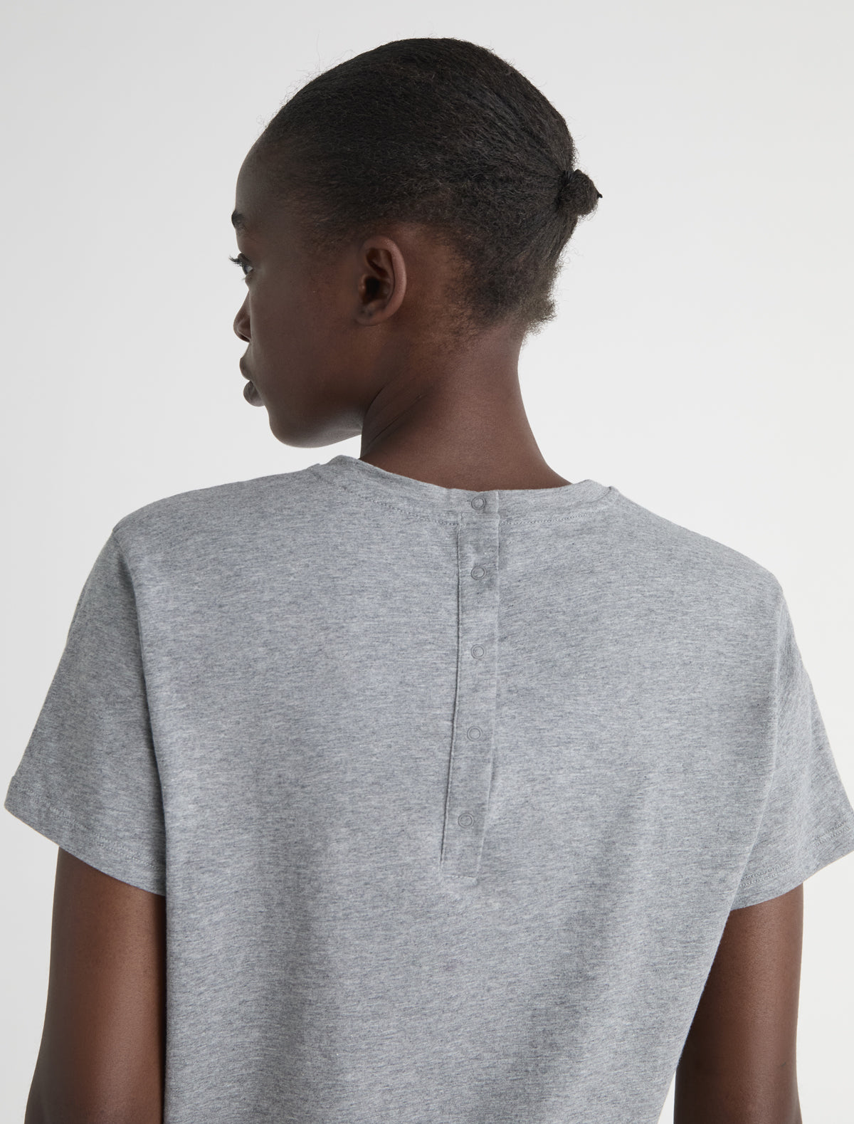 no 2977 / Larry V-neck