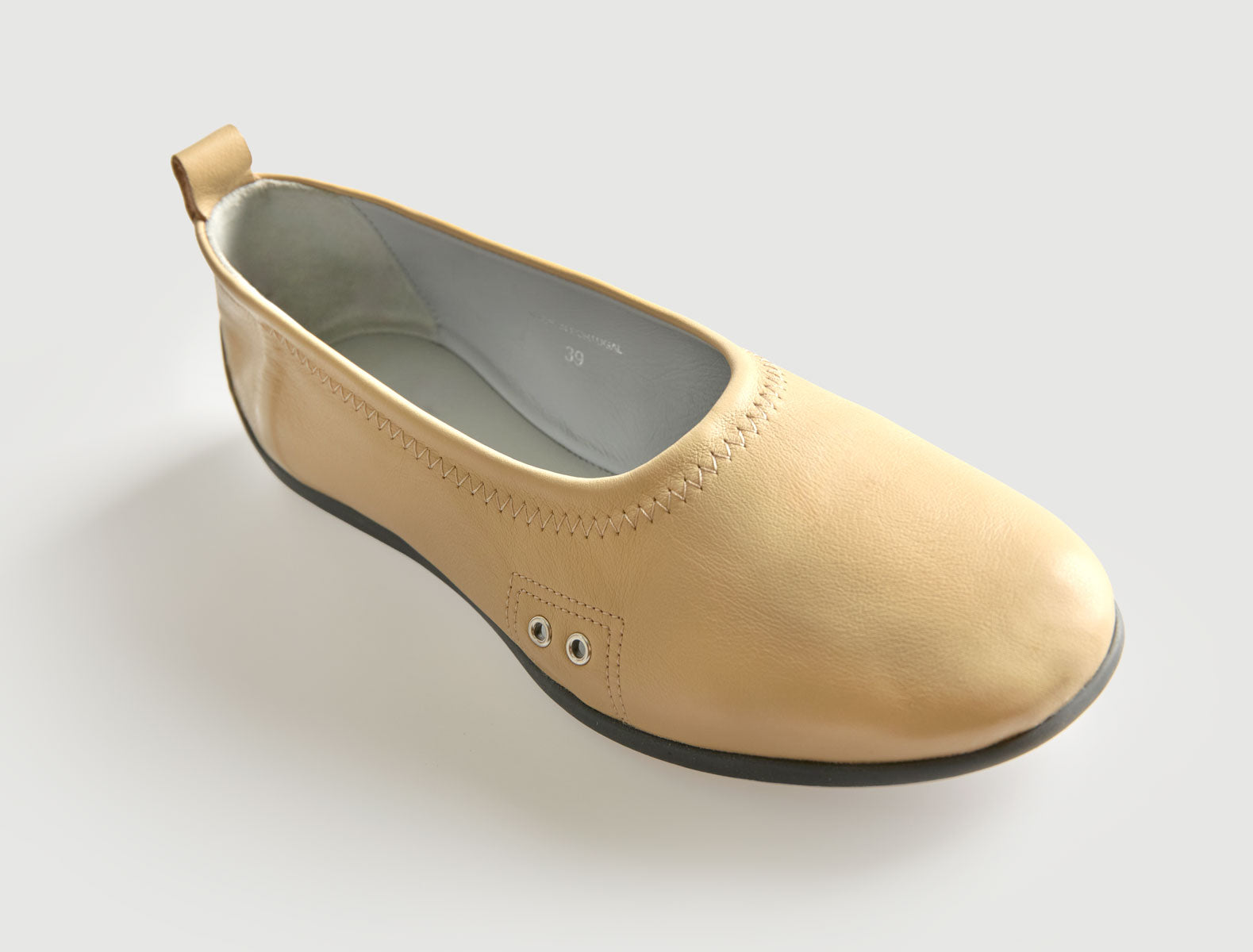 Miles iii ballerina style version miles sneakers beige