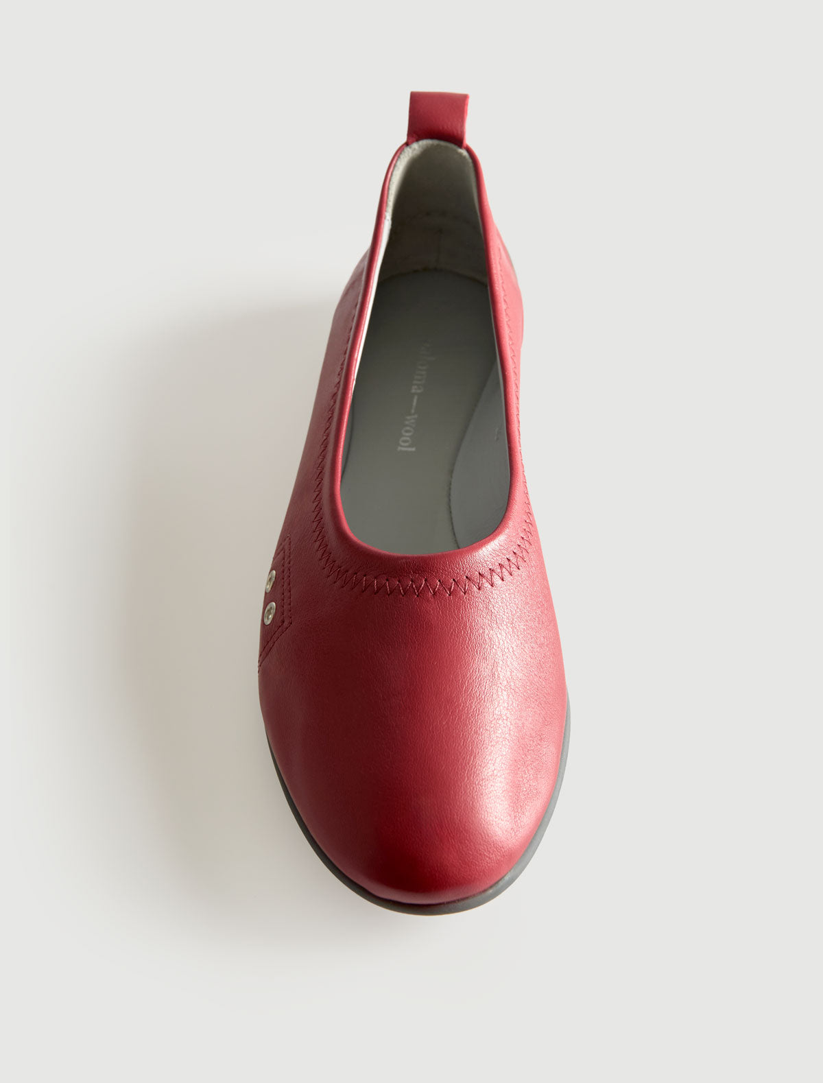 Miles iii ballerina style version miles sneakers red