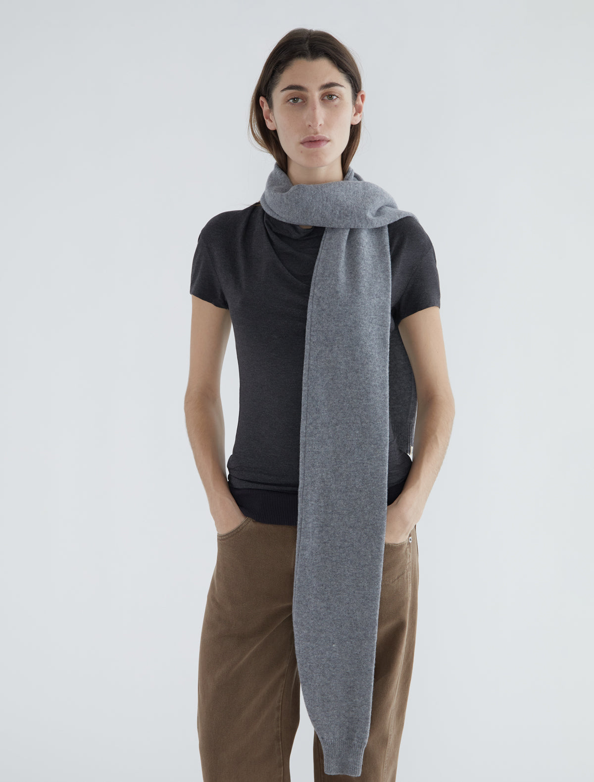 Moix wool scarf cuffs grey