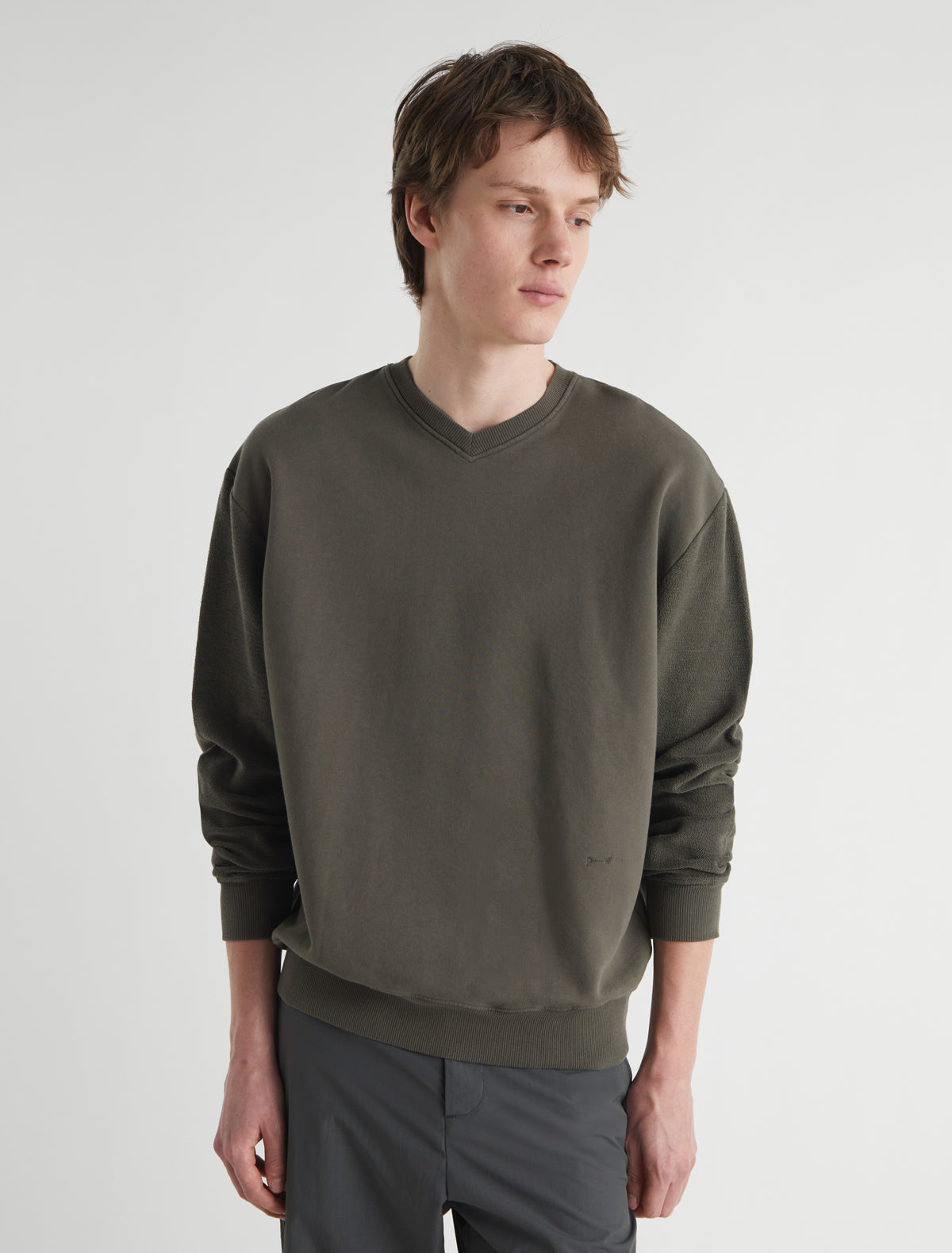no 2433 / Oliver