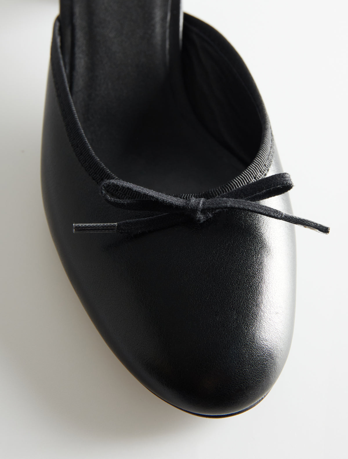Petra mule leather small vamp trim detail lace bow black