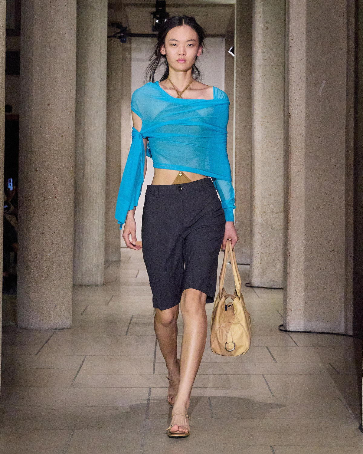 Marisa straight capri pants small pocket detail