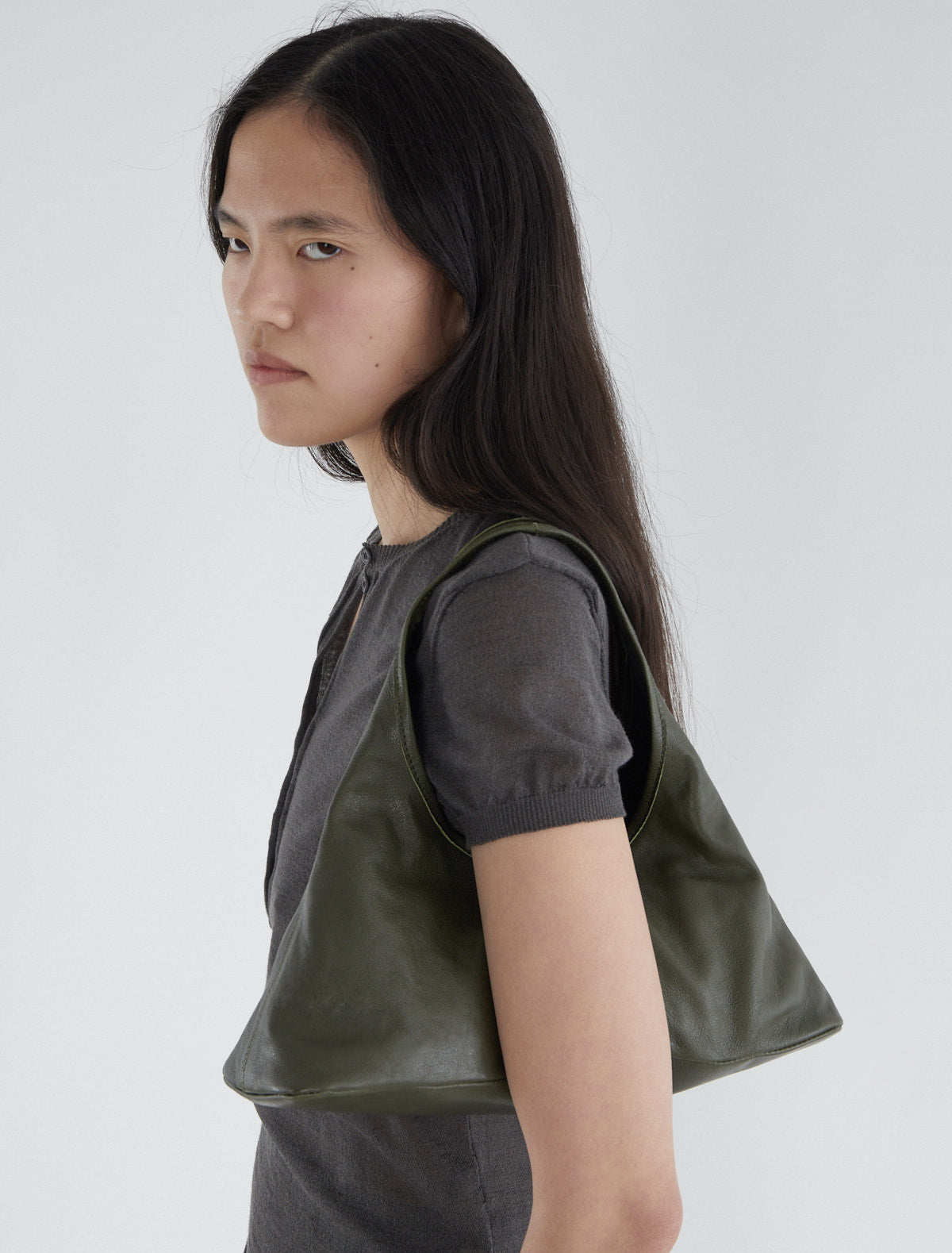 Querida triangular shaped handbag handle khaki