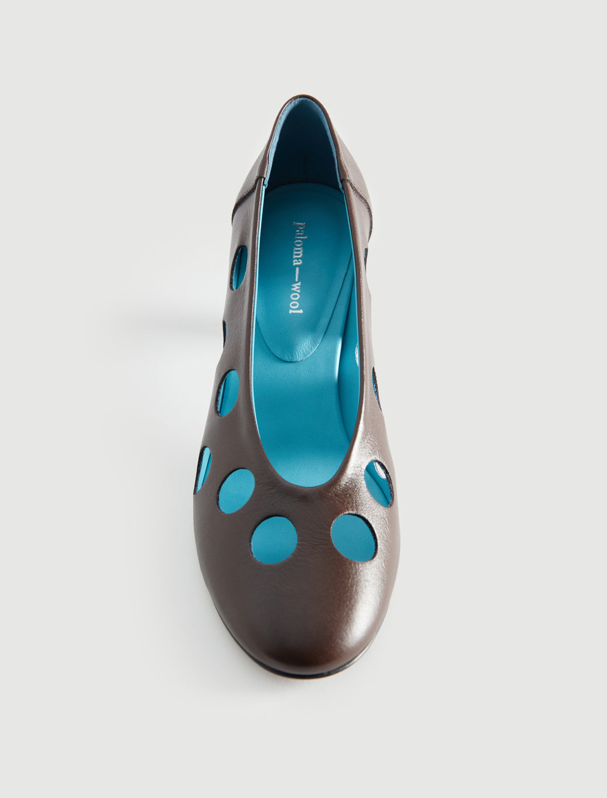 Uma dot pump perforated leather polka dot pattern brown