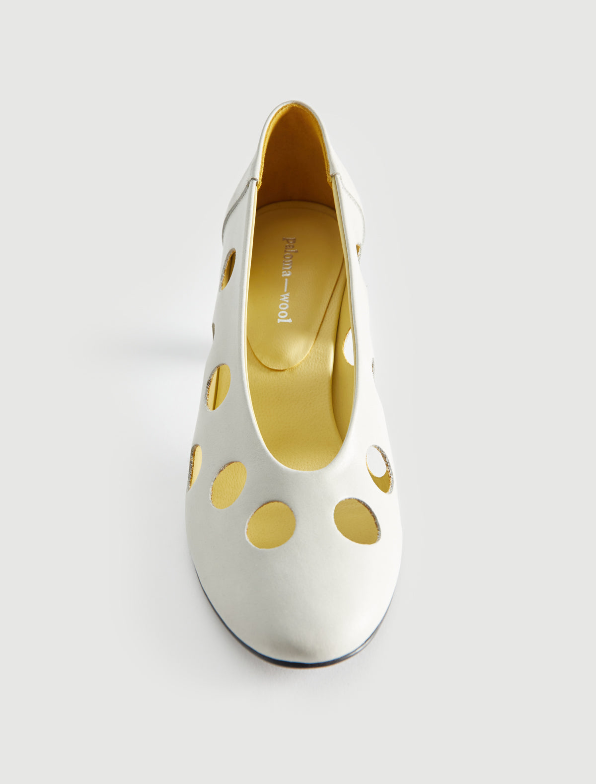 no 2806 / Uma Dots