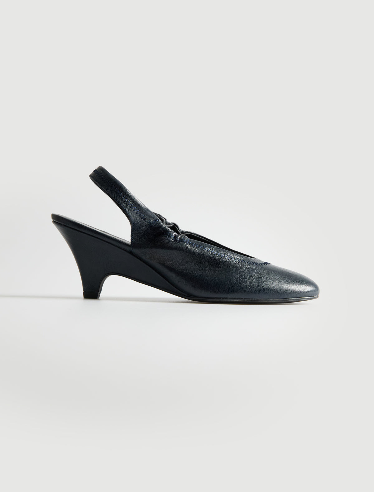 Joelia slingback shoe shaped 6 cm heel navy
