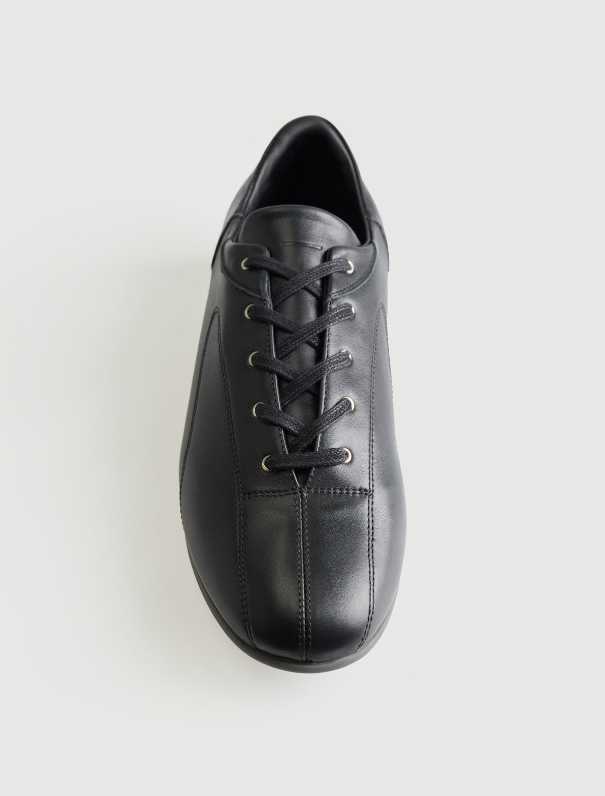 Miles b mens lace up sneakers rubber sole black
