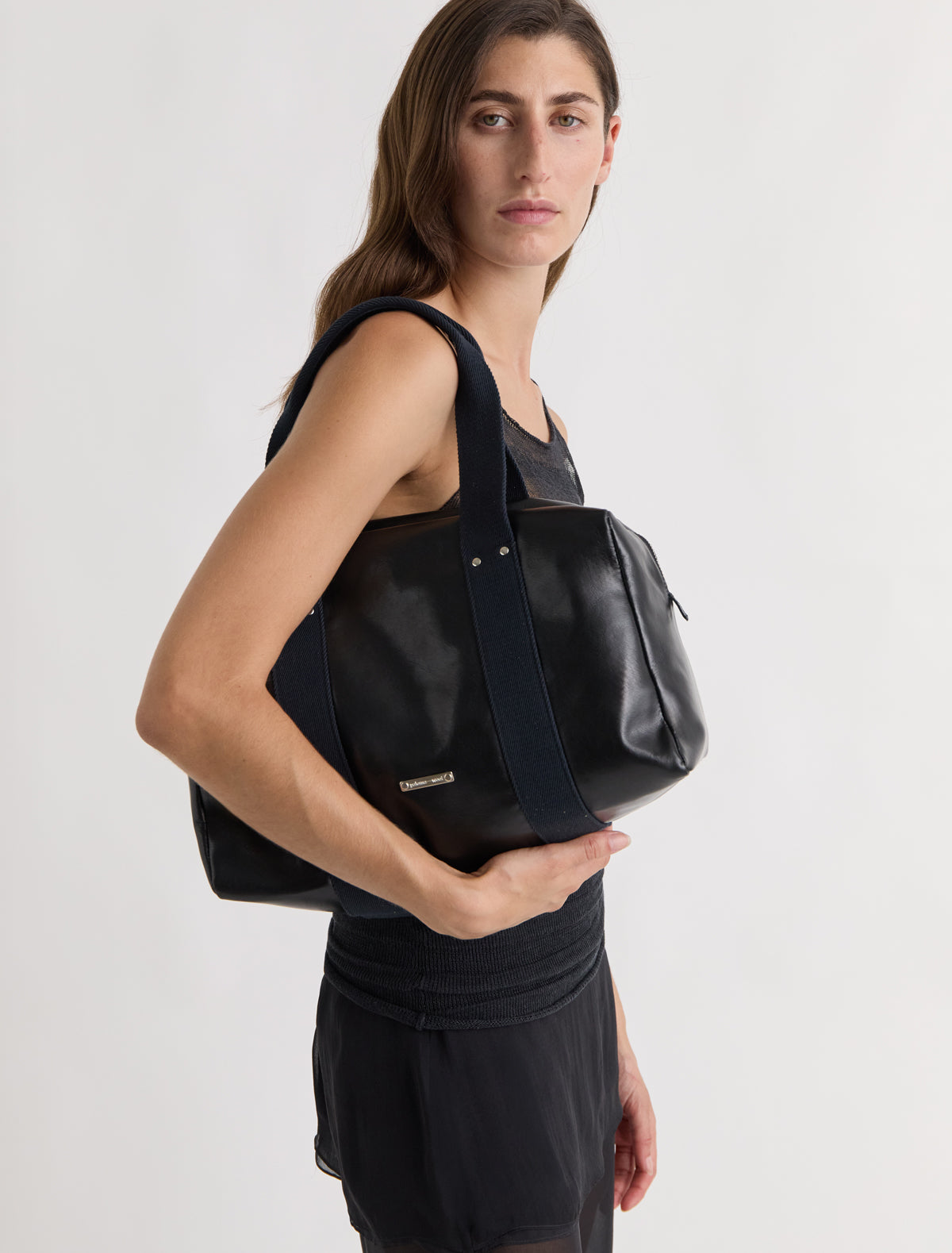 Eira bag big leather shoulder bag contrasting woven handles black