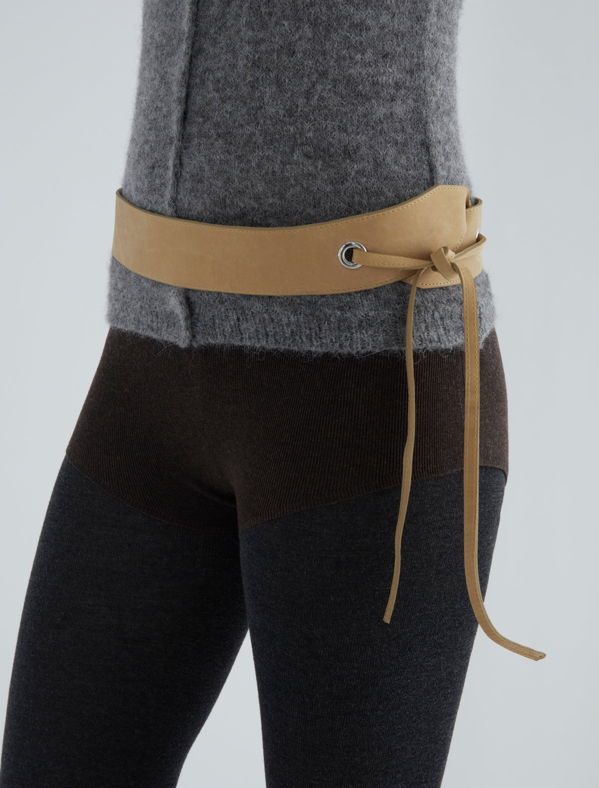 Trot unreinforced belt long leather straps eyelets brown