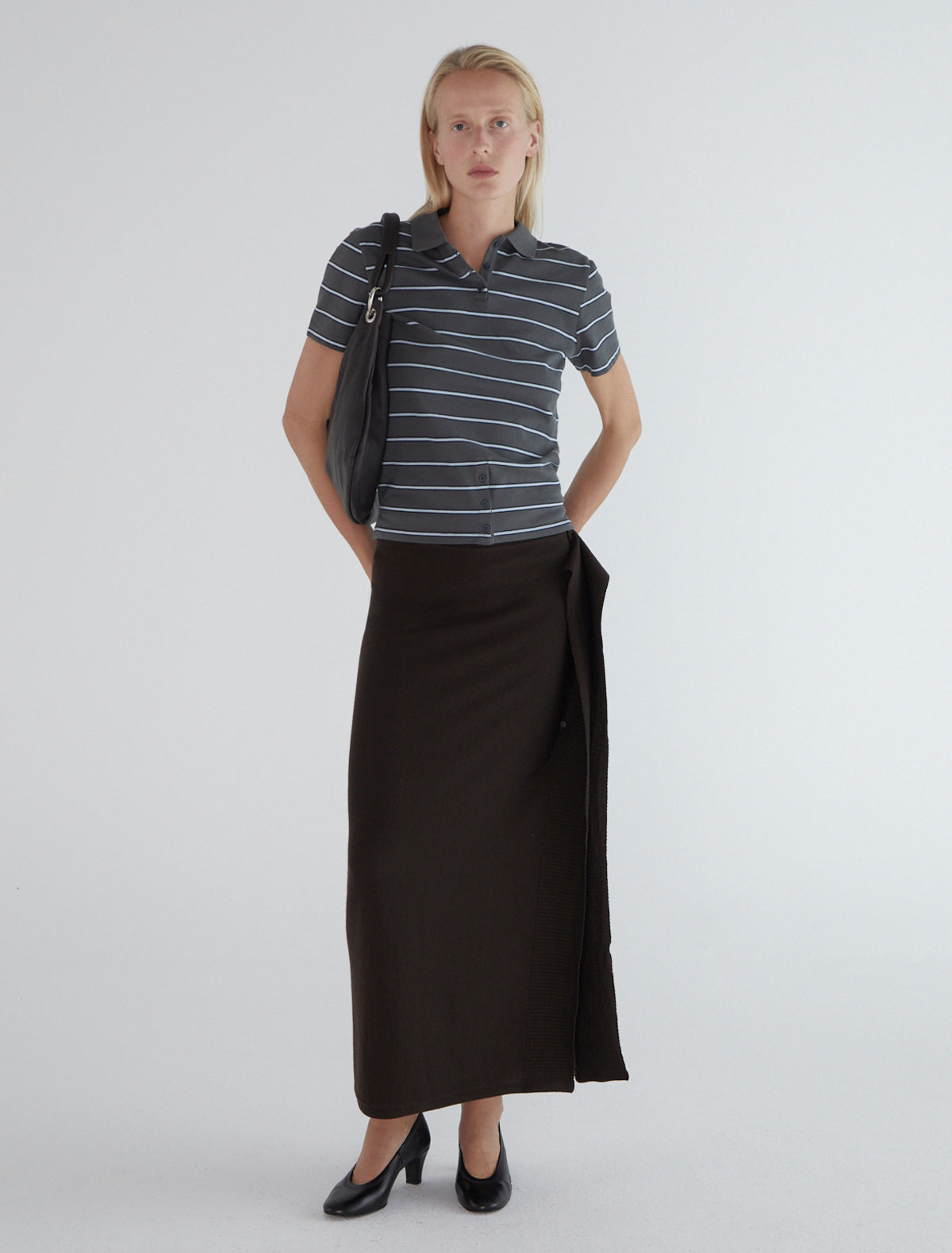 Long charco knitted skirt rectangular shape brown