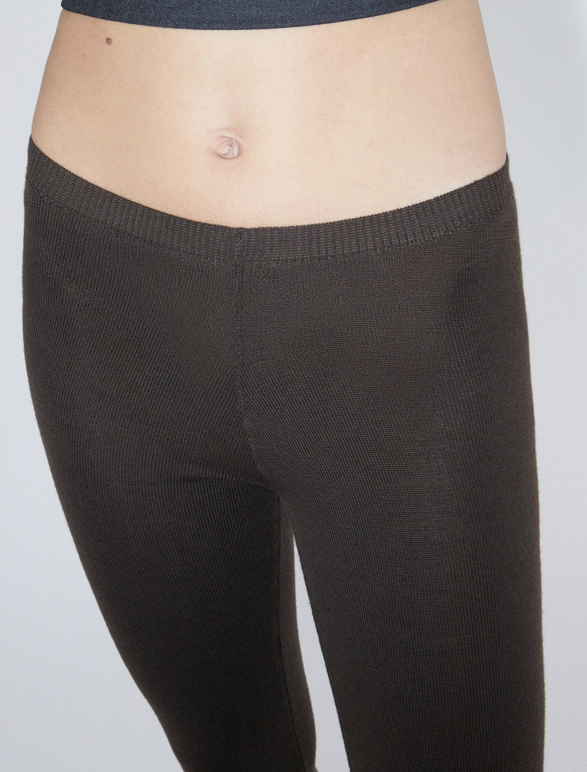 no 2745 / Gustava
