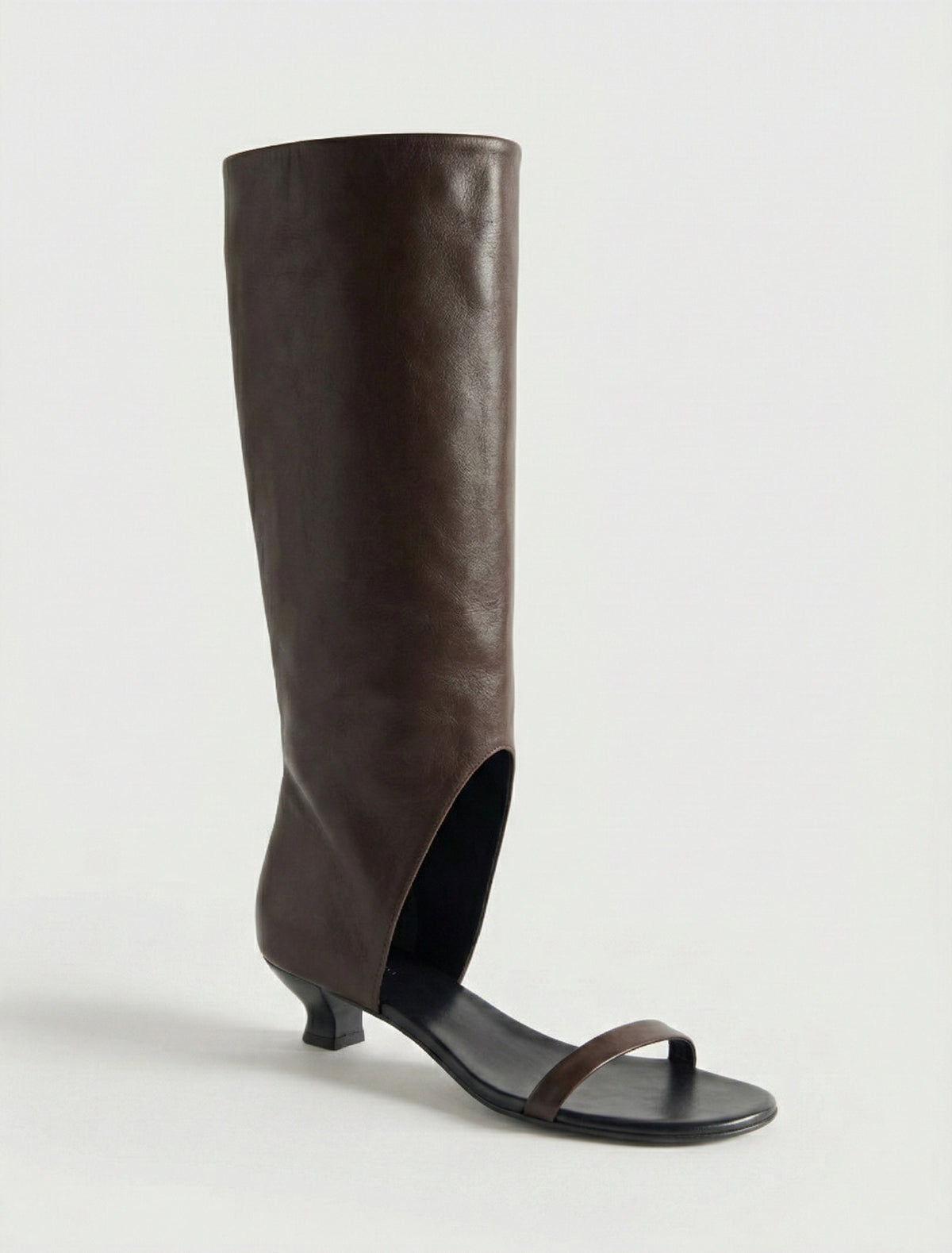 Manuela sandal boot thin toe strap brown