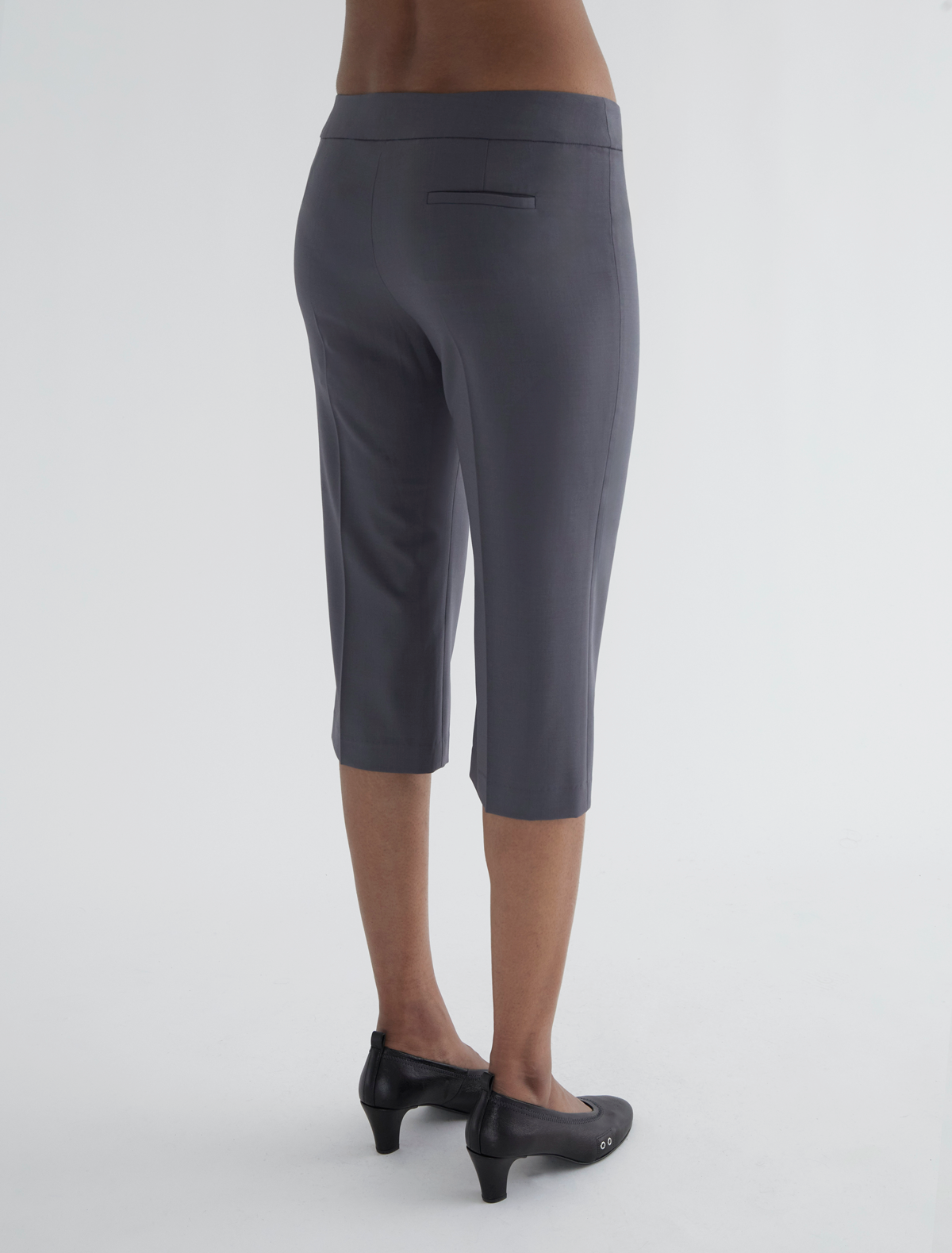Raul low waist capri pants
