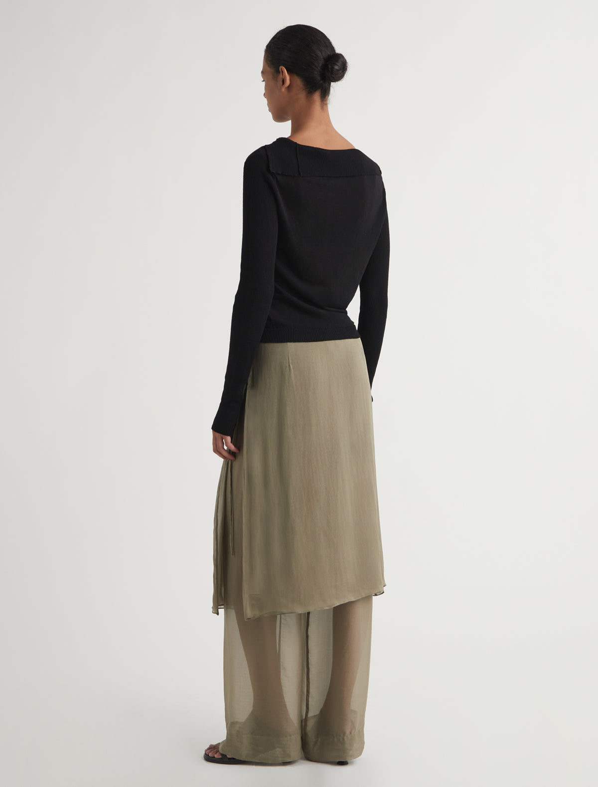 no 2481 / Low Silk Archive