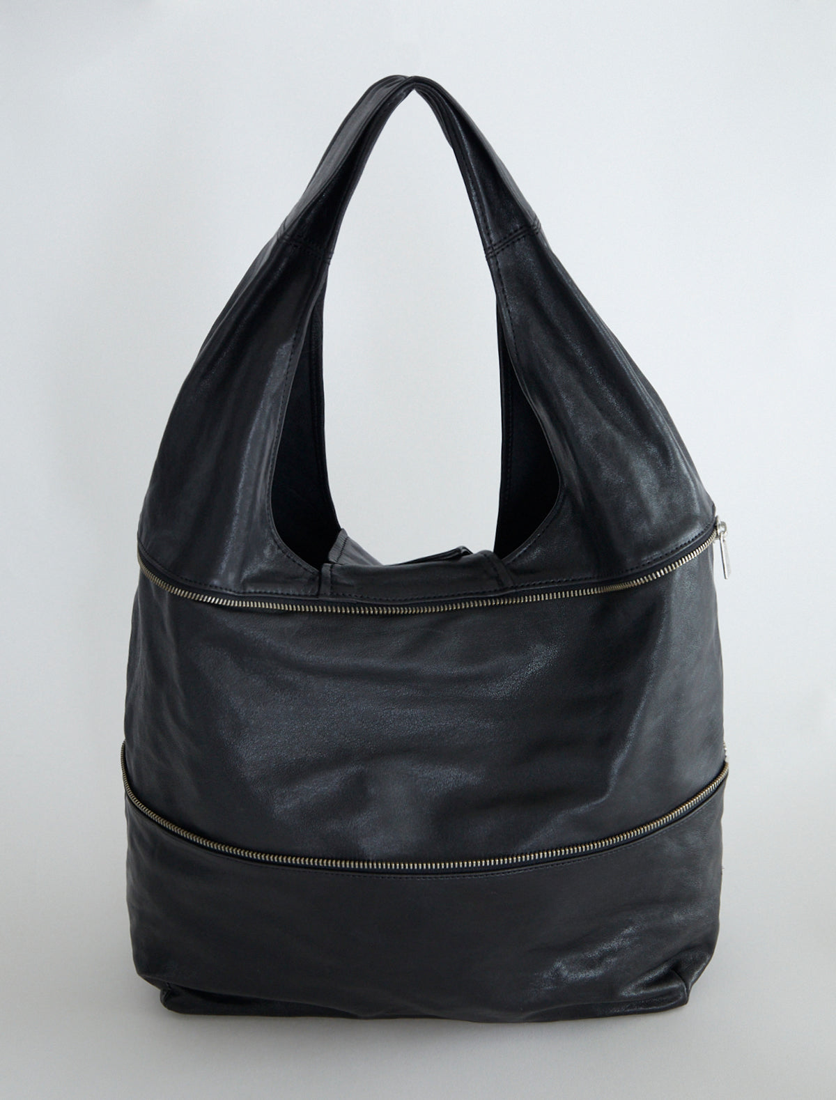Riba zip bucket style shoulder bag black