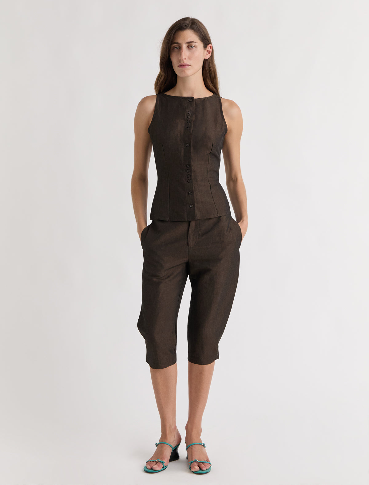 Sveless linen top front button opening brown