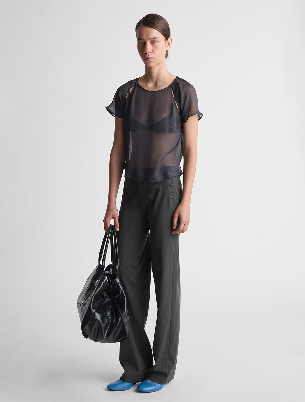Lira short sleeve silk top side armhole openings grey