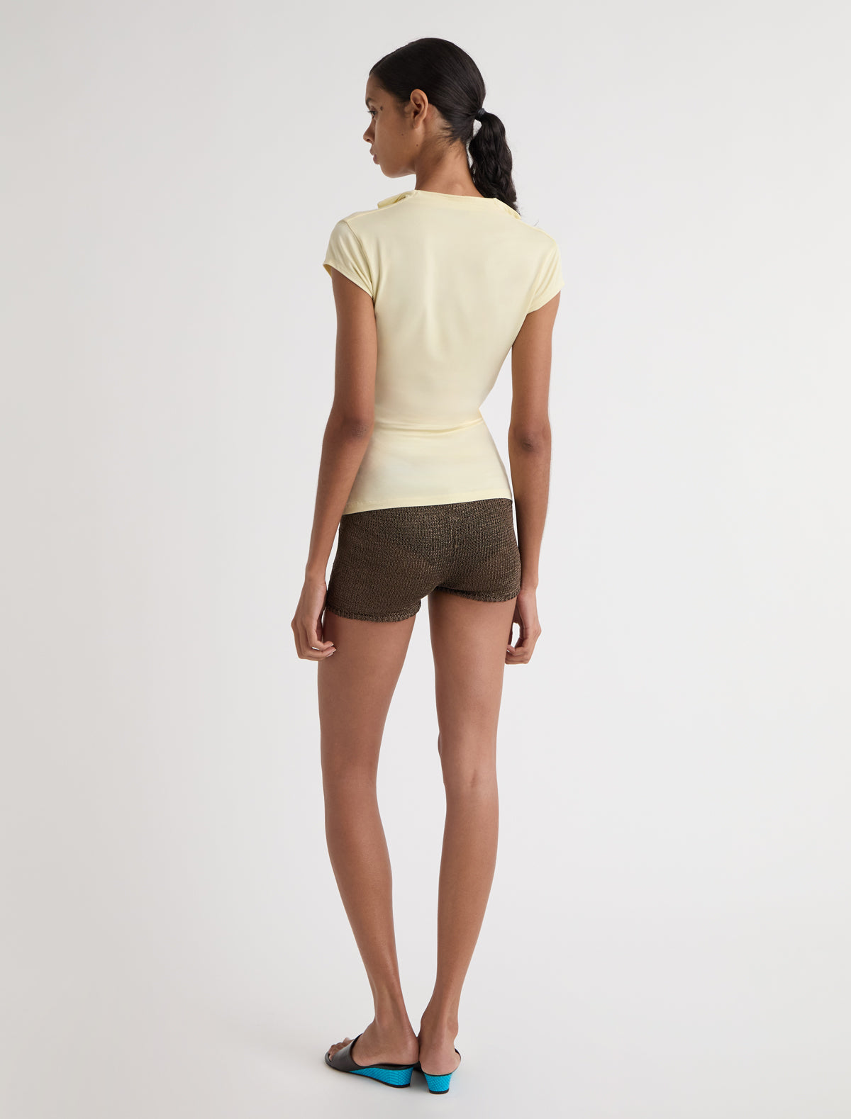 Tiven fitted short sleeve top crossed front yellow