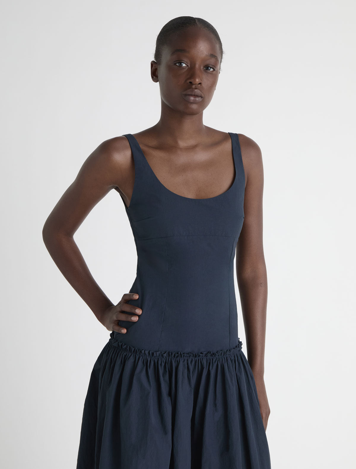 Aluni long nylon strap dress voluminous skirt
