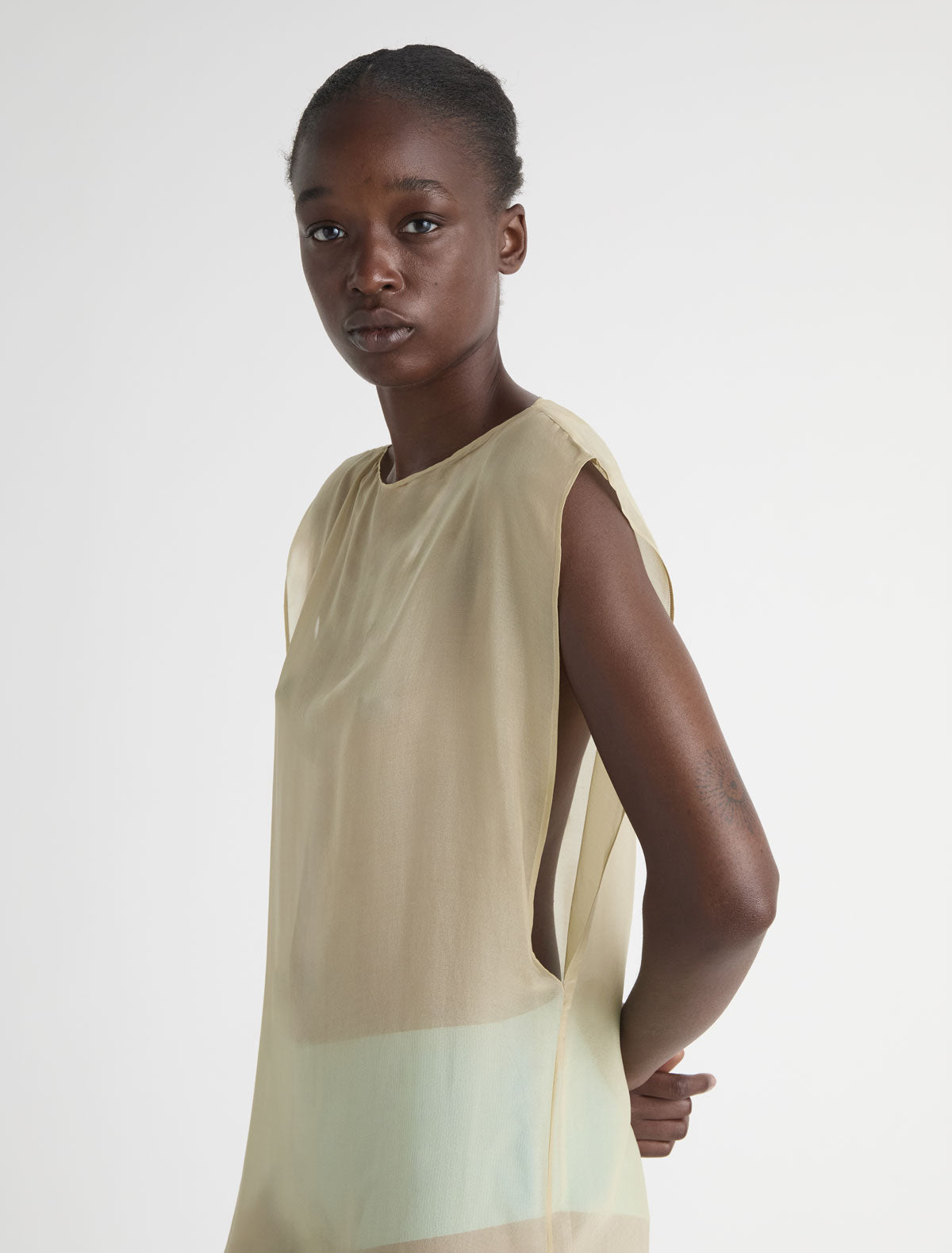 Long bibbit long straight dress double position design ecru